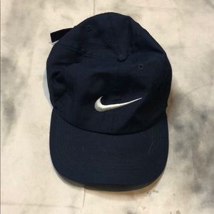 NIKE HERITAGE DRI-FIT navy blue